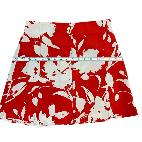 Vintage Silk Red & White Floral Mini Skirt With Buttons - Picture 10 of 16